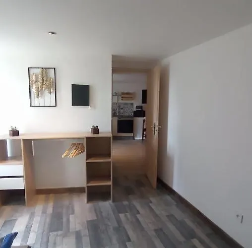 Apartmán Logis Proche Des Plages Du Debarquement *